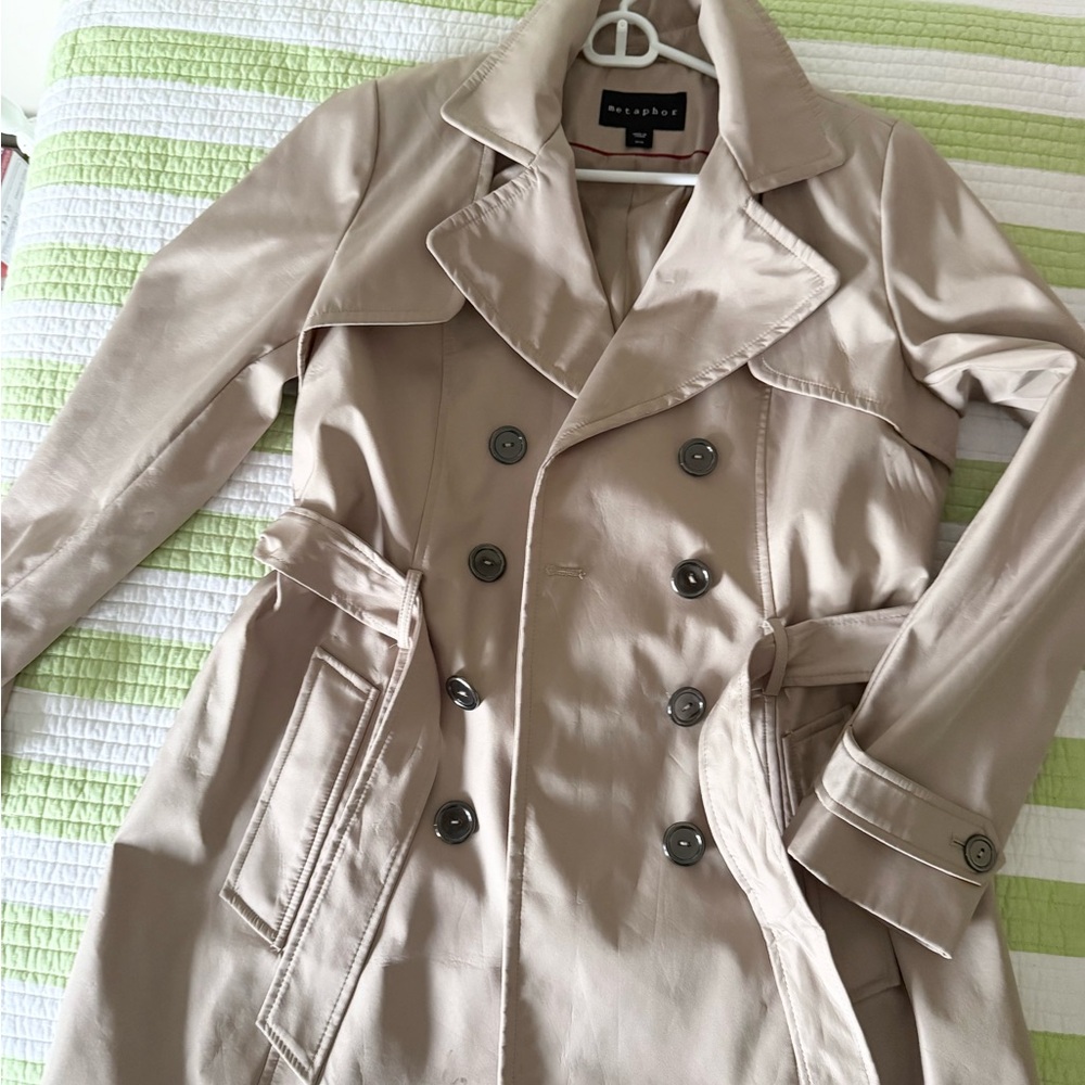 Metaphor trench coat. excellent condition.  Worn maybe twice.  Tan fully lined